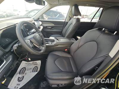 2026 Toyota Grand Highlander XLE - zdjęcie 7 z 18 - miniatura