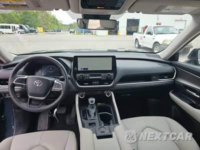 2026 Toyota Grand Highlander XLE - zdjęcie 11 z 31 - miniatura