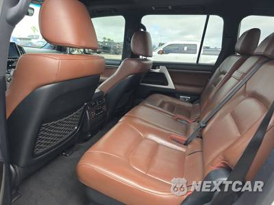 2019 Toyota Land Cruiser - zdjęcie 13 z 22 - miniatura