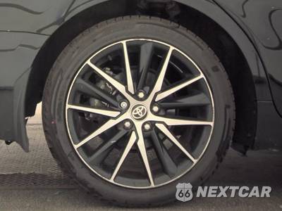 2024 Toyota Camry Hybrid SE - zdjęcie 11 z 41 - miniatura