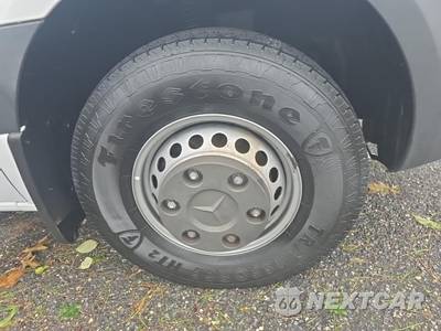 2022 Mercedes-Benz Sprinter 4500 Cab Chassis DRW - zdjęcie 9 z 23 - miniatura
