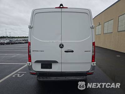 2021 Mercedes-Benz Sprinter 2500 Cargo Van Standard Roof 144.0" WB - zdjęcie 5 z 38 - miniatura