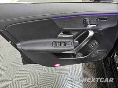 2023 Mercedes-Benz CLA 250 4MATIC - zdjęcie 12 z 29 - miniatura