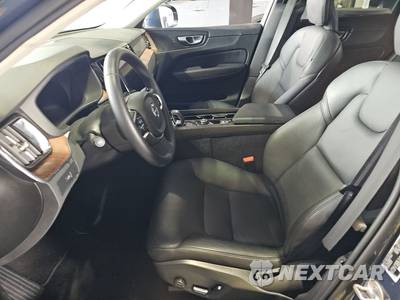 2023 Volvo XC60 B5 Plus Bright Theme - zdjęcie 7 z 32 - miniatura