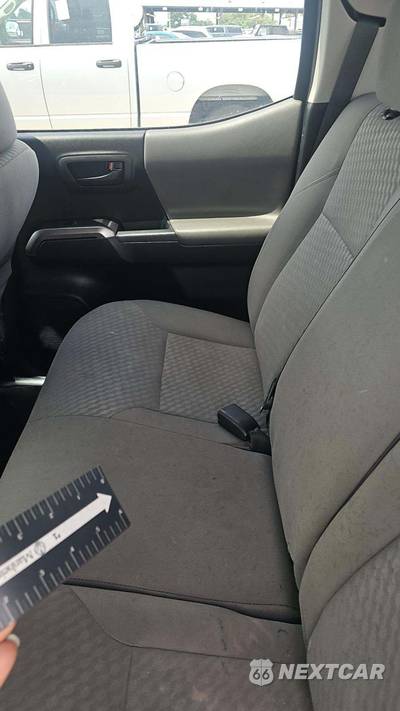 2021 Toyota Tacoma SR5 Crew Cab Medium Bed - zdjęcie 22 z 37 - miniatura