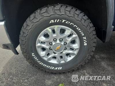 2022 Chevrolet Silverado 3500HD LT Crew Cab Long Bed 1LT - zdjęcie 8 z 24 - miniatura