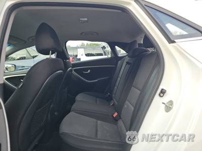 2017 Hyundai Elantra GT Hatchback - zdjęcie 13 z 79 - miniatura