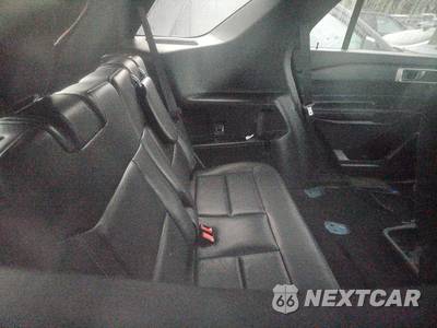 2020 Ford Explorer XLT - zdjęcie 14 z 34 - miniatura