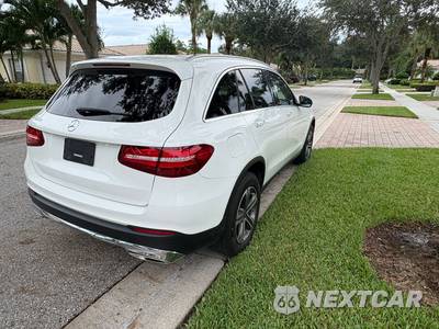 2018 Mercedes-Benz GLC 300 - zdjęcie 4 z 15 - miniatura