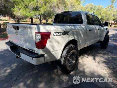 2018 Nissan TITAN XD PRO-4X Crew Cab Medium Bed - zdjęcie 5 z 20 - miniatura
