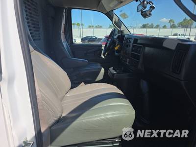 2025 Chevrolet Express 2500 Cargo Van 1WT 135.0" WB - zdjęcie 8 z 34 - miniatura