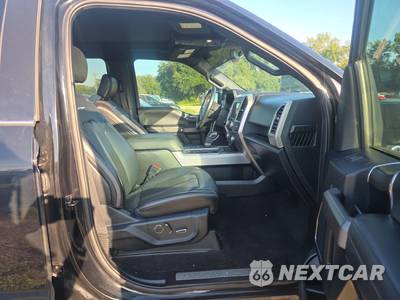 2020 Ford F-150 Platinum Crew Cab Short Bed - zdjęcie 8 z 29 - miniatura