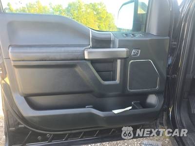 2020 Ford F-150 Platinum Crew Cab Short Bed - zdjęcie 9 z 29 - miniatura