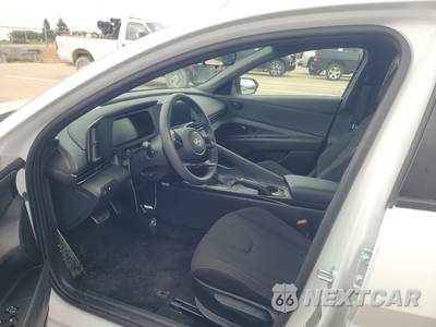 2026 Hyundai Elantra SEL Sport - zdjęcie 7 z 18 - miniatura