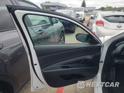 2026 Hyundai Elantra SEL Sport - zdjęcie 9 z 18 - miniatura