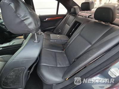 2011 Mercedes-Benz C 300 - zdjęcie 13 z 49 - miniatura