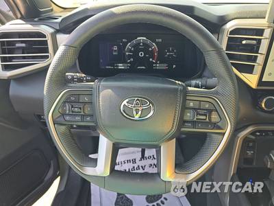 2025 Toyota Tundra Limited Crew Cab Short Bed - zdjęcie 10 z 22 - miniatura