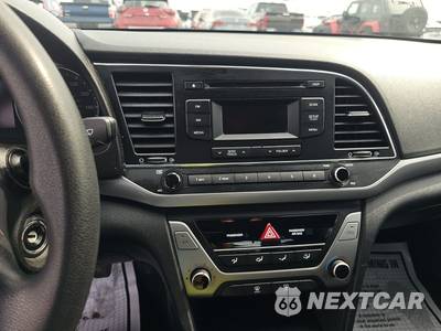 2018 Hyundai Elantra SE Sedan - zdjęcie 17 z 24 - miniatura