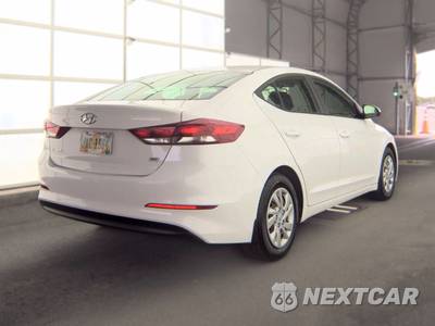 2018 Hyundai Elantra SE Sedan - zdjęcie 5 z 24 - miniatura