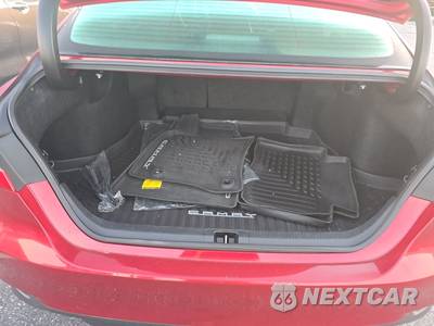 2018 Toyota Camry LE - zdjęcie 16 z 41 - miniatura