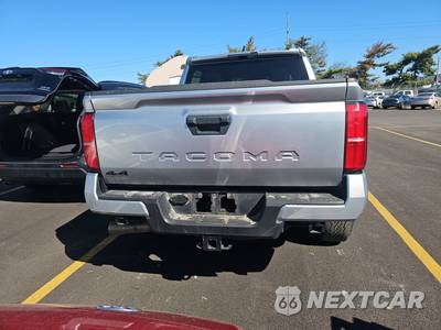 2025 Toyota Tacoma TRD Off-Road Crew Cab Medium Bed - zdjęcie 5 z 31 - miniatura