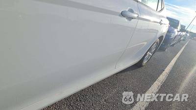 2025 Toyota Camry LE - zdjęcie 28 z 31 - miniatura