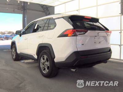 2025 Toyota RAV4 Hybrid XLE - zdjęcie 6 z 24 - miniatura
