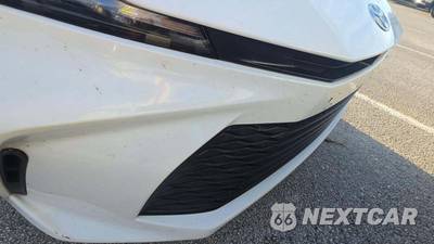 2025 Toyota Camry LE - zdjęcie 30 z 31 - miniatura