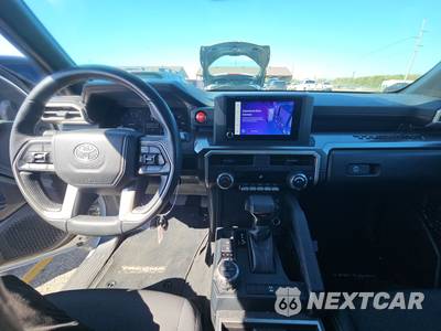 2025 Toyota Tacoma TRD Off-Road Crew Cab Medium Bed - zdjęcie 11 z 28 - miniatura