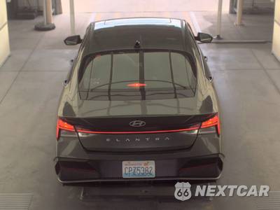 2025 Hyundai Elantra SEL Convenience - zdjęcie 5 z 23 - miniatura