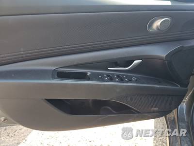 2025 Hyundai Elantra SEL Convenience - zdjęcie 9 z 23 - miniatura