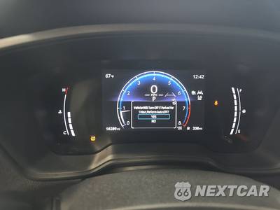 2026 Toyota Corolla Cross LE - zdjęcie 12 z 22 - miniatura