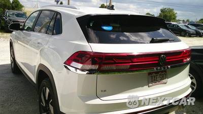 2025 Volkswagen Atlas Cross Sport 2.0T SE w/Technology - zdjęcie 18 z 26 - miniatura
