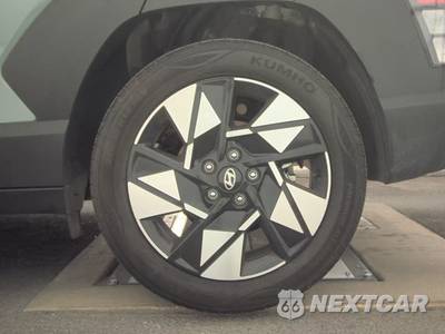 2025 Hyundai Kona SEL - zdjęcie 12 z 30 - miniatura
