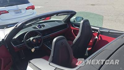 2025 Porsche 911 Carrera 4 GTS Cabriolet - zdjęcie 19 z 26 - miniatura