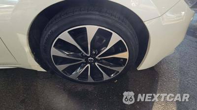 2017 Nissan Maxima SR - zdjęcie 31 z 34 - miniatura