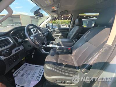2018 Nissan TITAN PRO-4X Crew Cab Short Bed - zdjęcie 7 z 40 - miniatura