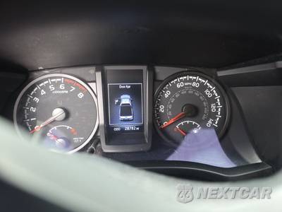 2020 Toyota Tacoma SR Extended Cab Long Bed w/Rear Doors - zdjęcie 12 z 28 - miniatura