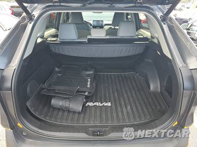 2020 Toyota RAV4 XLE Premium - zdjęcie 16 z 18 - miniatura