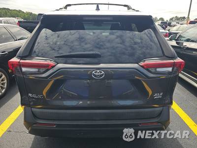 2020 Toyota RAV4 XLE Premium - zdjęcie 5 z 18 - miniatura