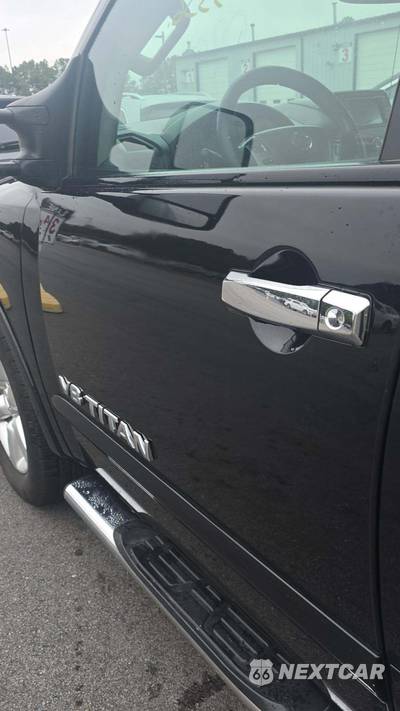 2015 Nissan TITAN SL Crew Cab Short Bed - zdjęcie 19 z 25 - miniatura