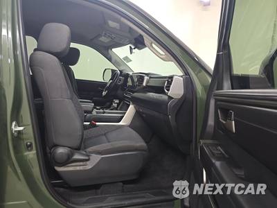 2023 Toyota Tundra SR5 Crew Cab Short Bed - zdjęcie 8 z 28 - miniatura