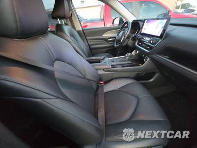 2025 Toyota Grand Highlander XLE - zdjęcie 8 z 24 - miniatura