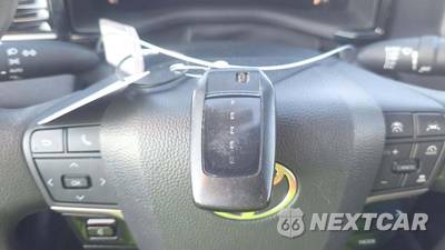 2025 Toyota Camry LE - zdjęcie 18 z 30 - miniatura