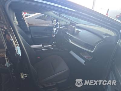 2025 Toyota Prius LE - zdjęcie 8 z 35 - miniatura
