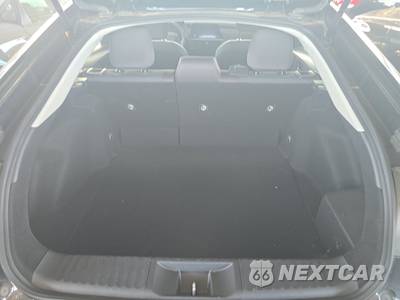2025 Toyota Prius LE - zdjęcie 16 z 35 - miniatura