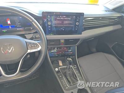 2025 Volkswagen Jetta SE - zdjęcie 11 z 38 - miniatura