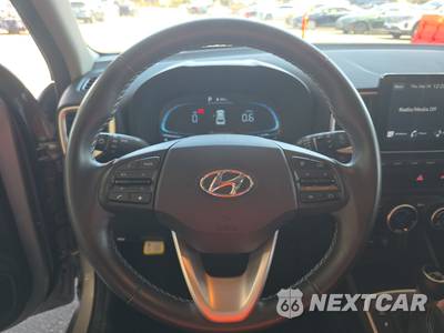 2025 Hyundai Venue SEL - zdjęcie 10 z 28 - miniatura