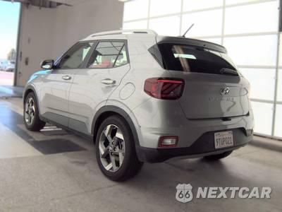 2025 Hyundai Venue SEL - zdjęcie 6 z 28 - miniatura