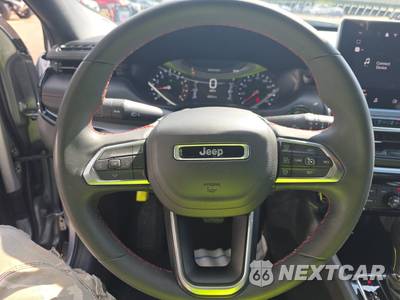 2025 Jeep Compass Trailhawk - zdjęcie 10 z 22 - miniatura